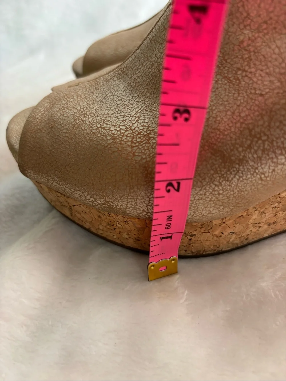 Ugg Australia Dominique Peep Toe Platform Cork Wedges Gold Size 9